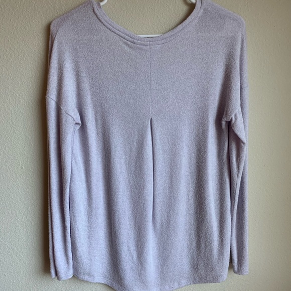 ❌SOLD Cute Lilac Long-sleeve Top - Picture 2 of 3